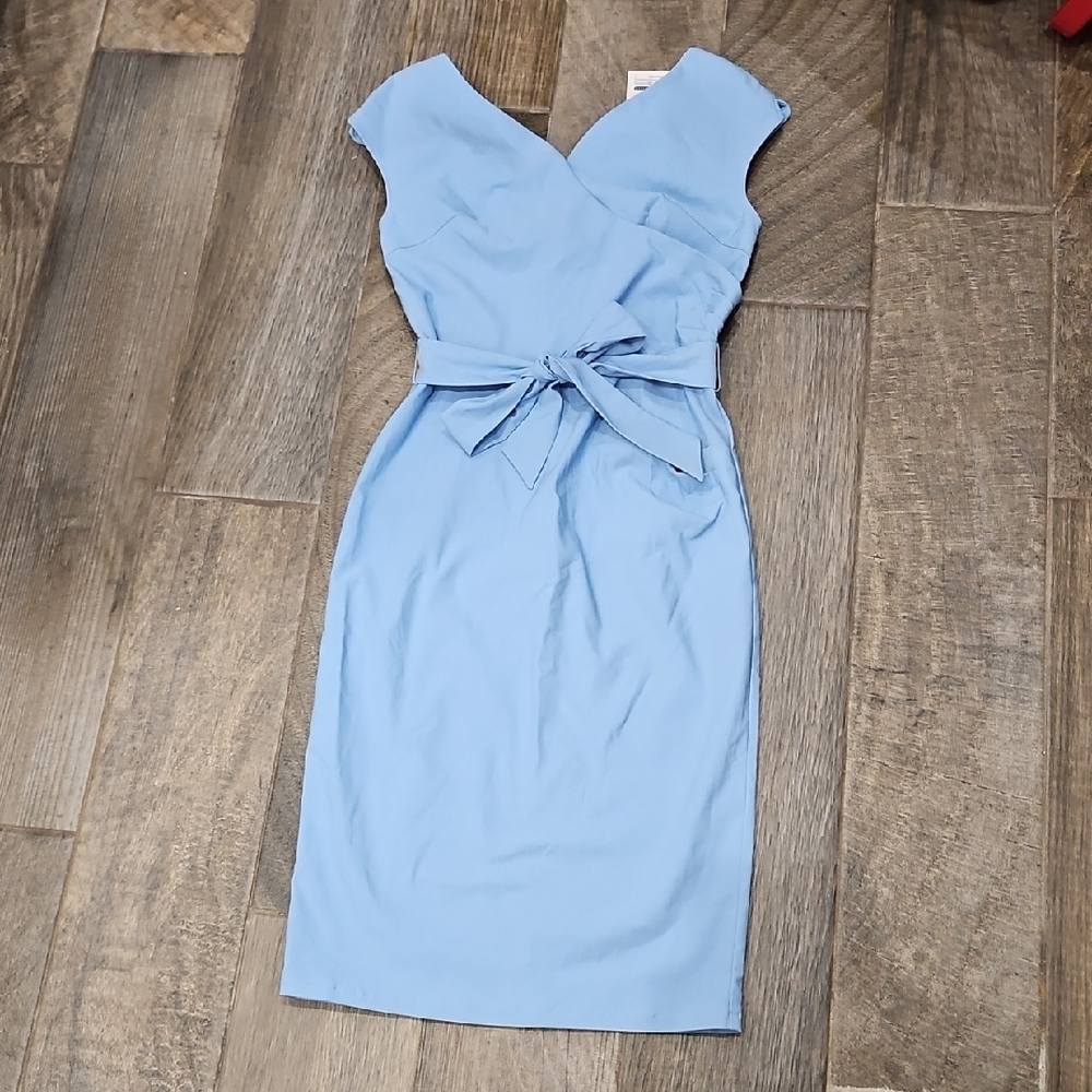 NWT! Fitted Blue Wrap Dress Size Medium